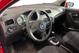punainen Volkswagen Polo 2012 kuva 3.
