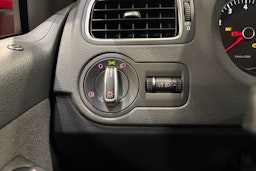 punainen Volkswagen Polo 2013 kuva 16.