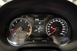 punainen Volkswagen Polo 2013 kuva 18.