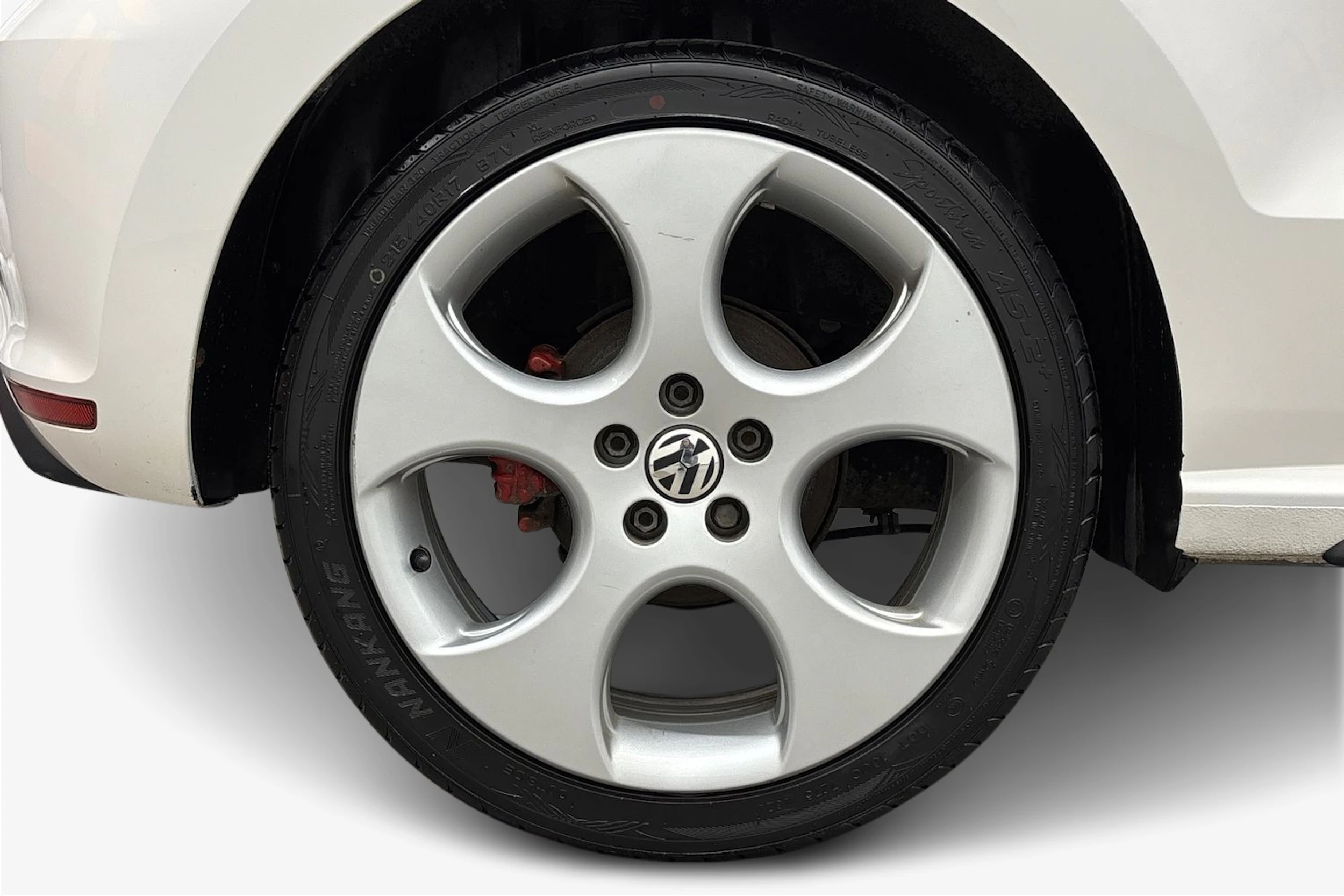 valkoinen Volkswagen Polo 2012 kuva 9.
