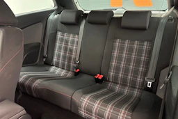 valkoinen Volkswagen Polo 2012 kuva 11.