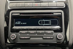 valkoinen Volkswagen Polo 2012 kuva 15.