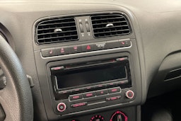 harmaa Volkswagen Polo 2012 kuva 16.