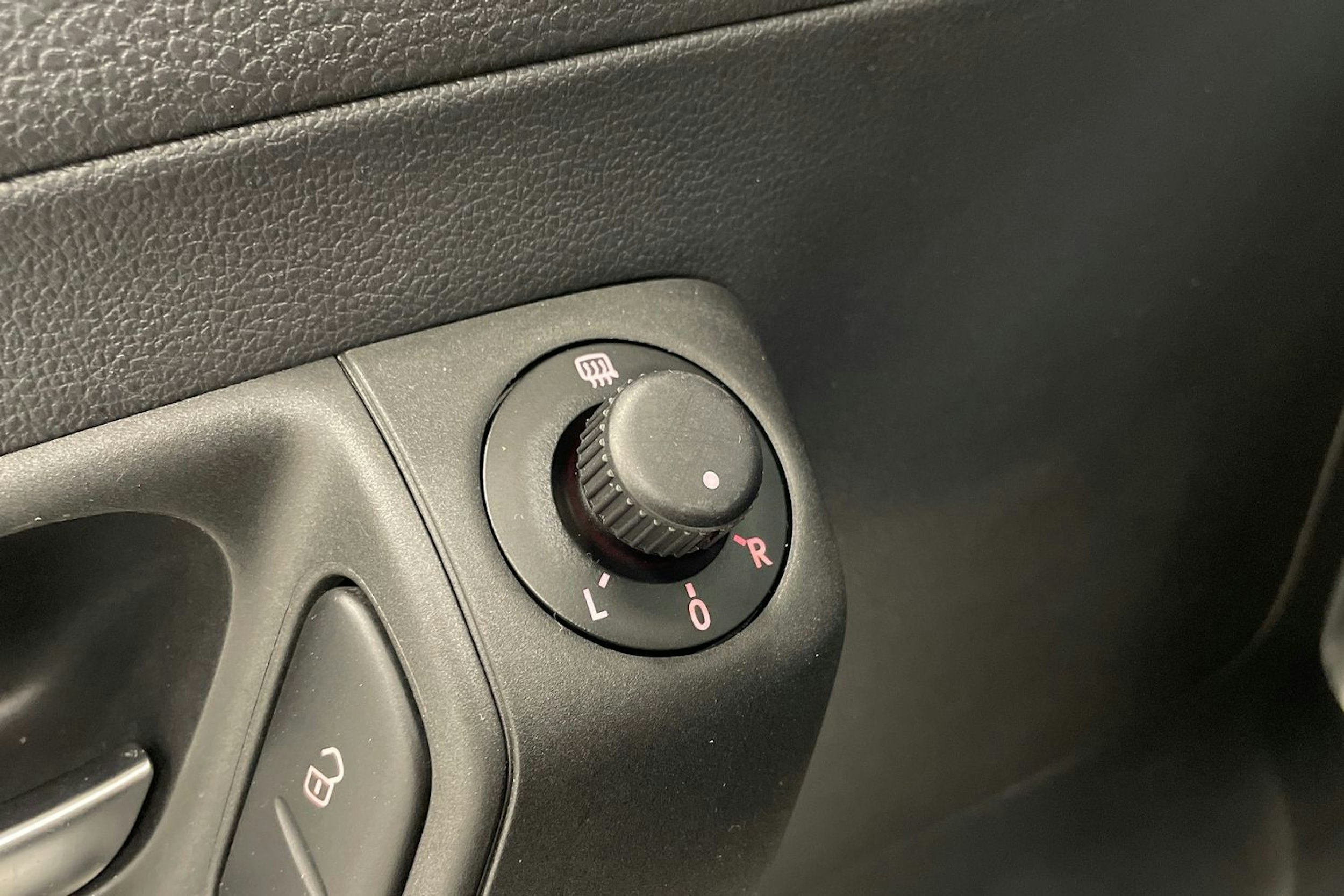 harmaa Volkswagen Polo 2012 kuva 18.