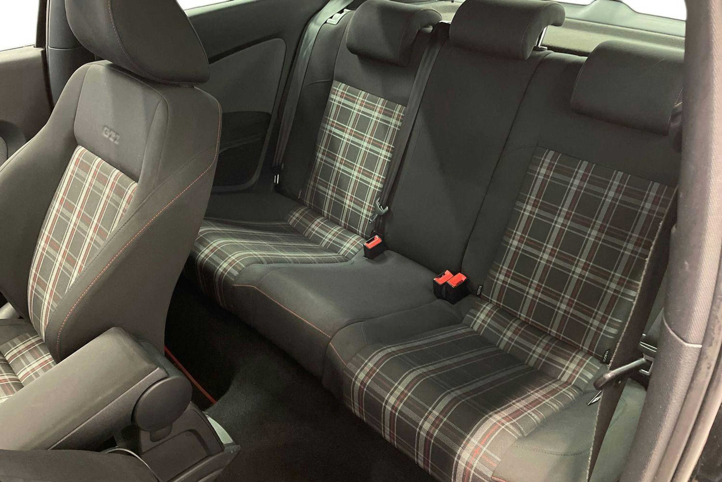 Musta Volkswagen POLO 2012 kuva 10.