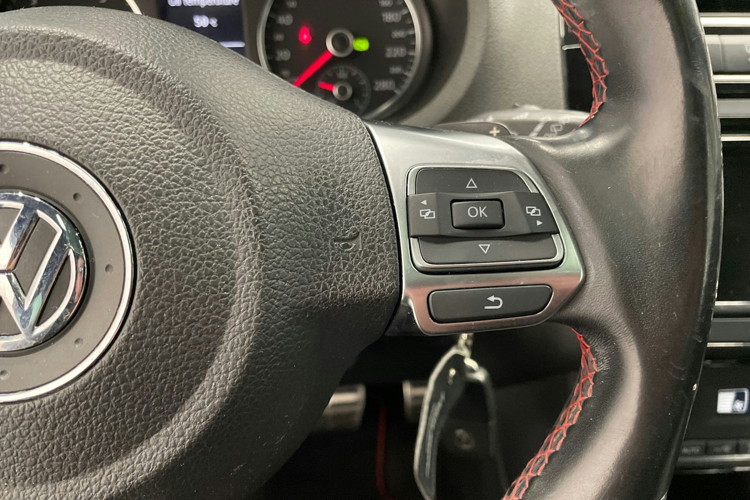 Musta Volkswagen POLO 2012 kuva 15.