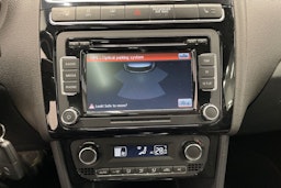 Musta Volkswagen POLO 2012 kuva 17.