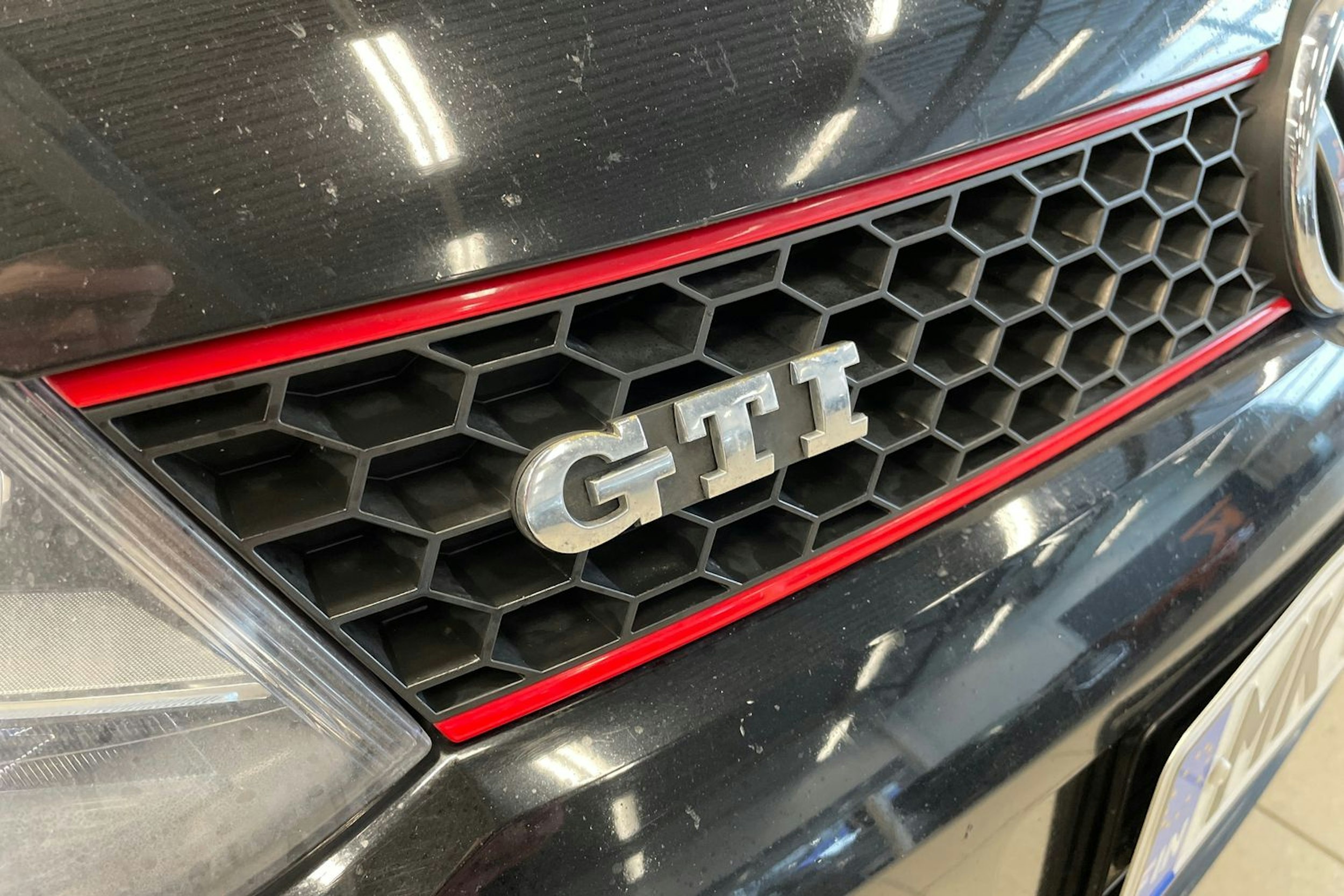 Musta Volkswagen POLO 2012 kuva 22.