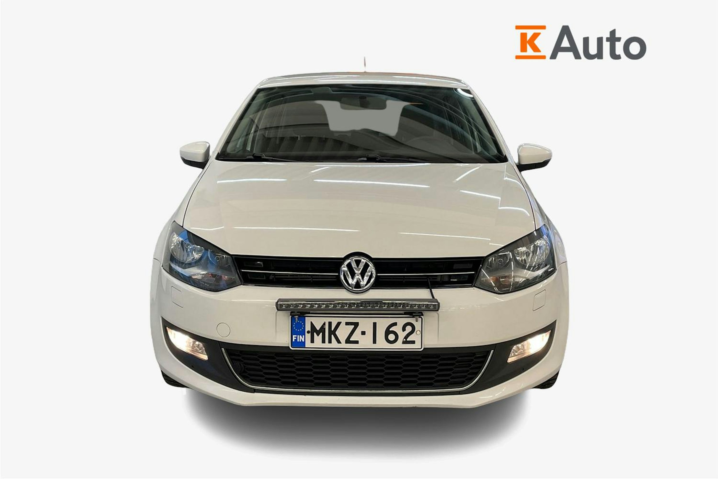 Valkoinen Volkswagen POLO 2012 kuva 5.