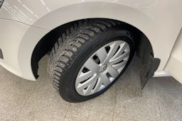 Valkoinen Volkswagen POLO 2012 kuva 13.