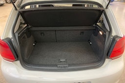 Valkoinen Volkswagen POLO 2012 kuva 17.