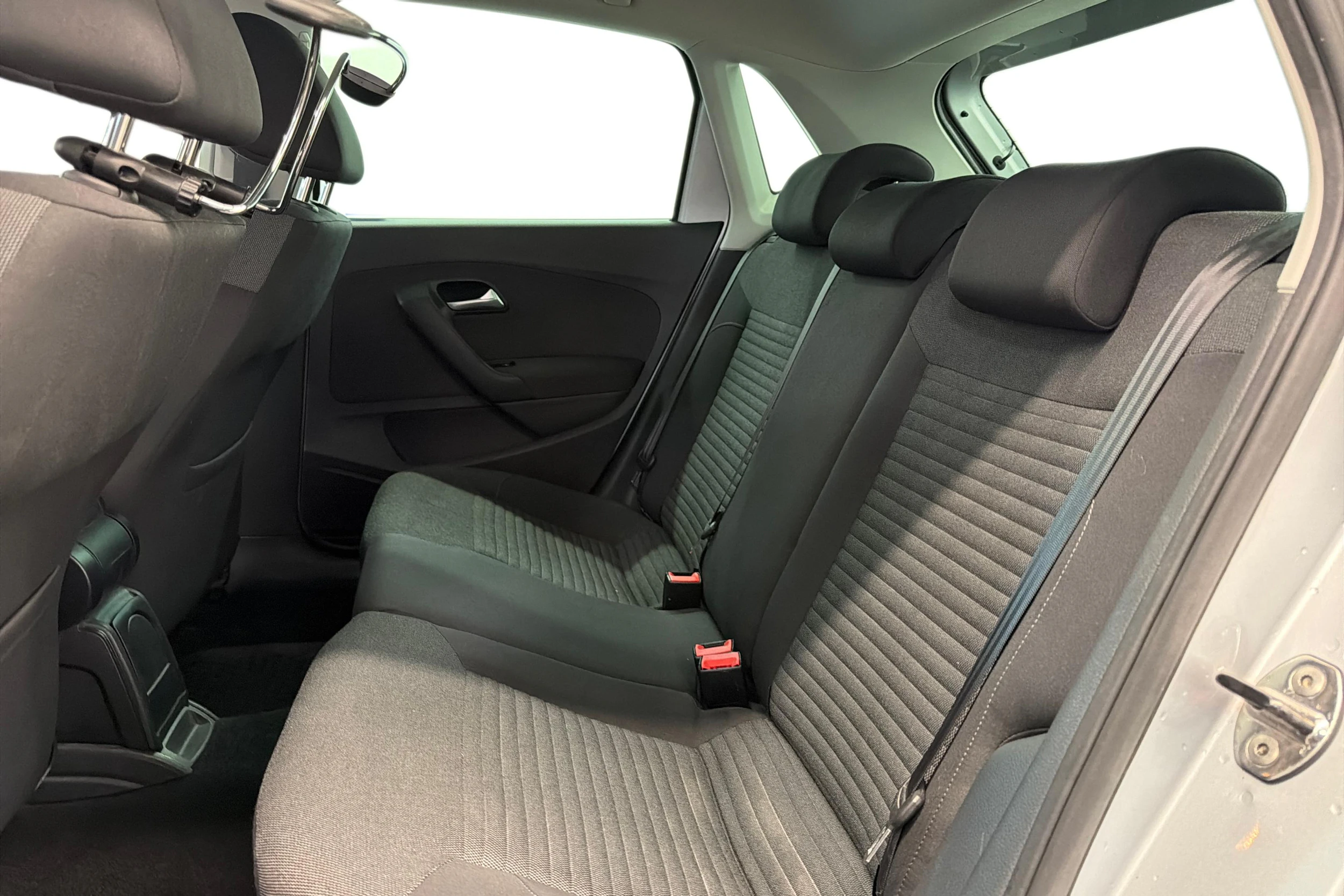 harmaa Volkswagen Polo 2012 kuva 8.