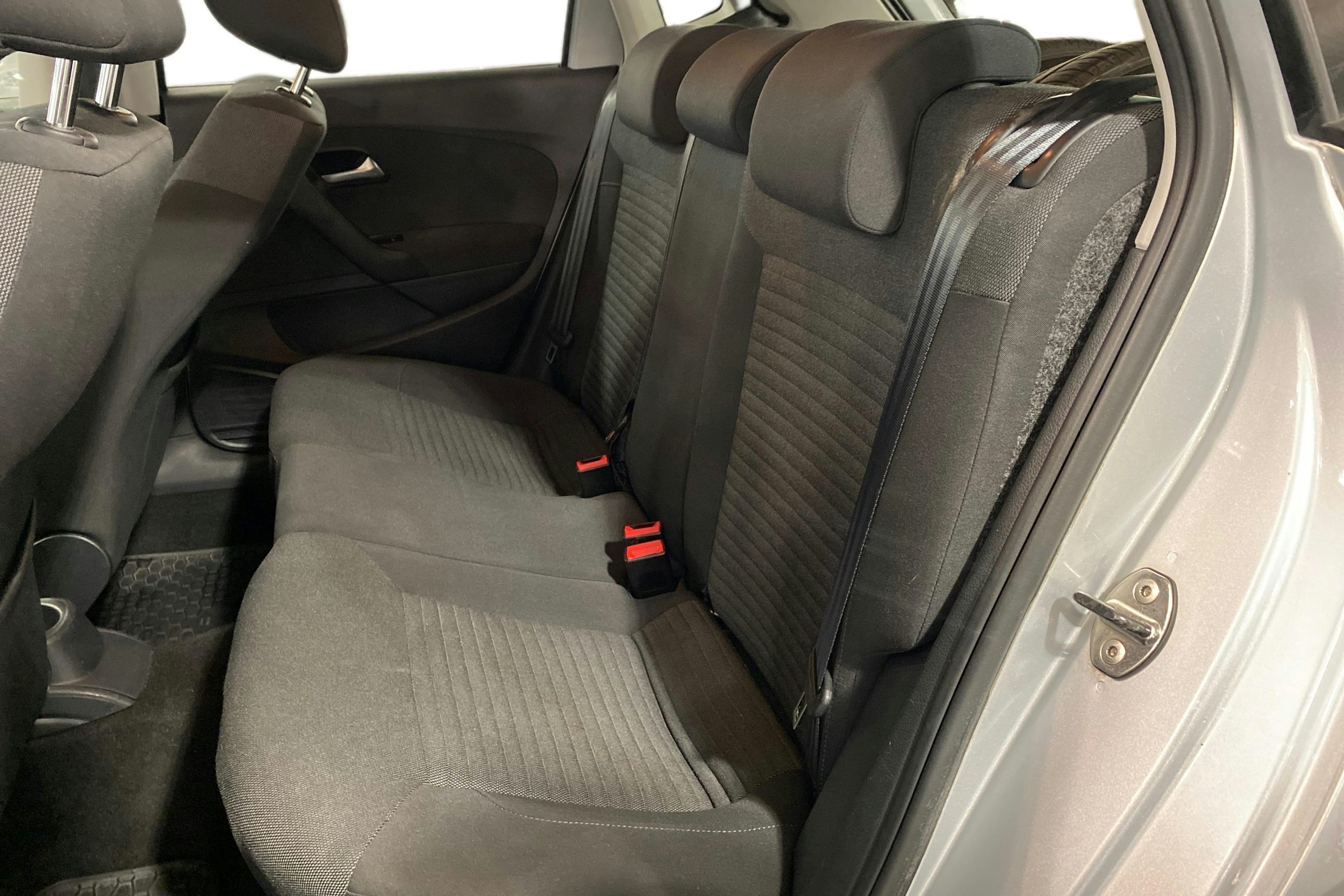 harmaa Volkswagen Polo 2012 kuva 10.