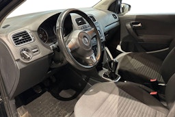 musta Volkswagen Polo 2012 kuva 7.