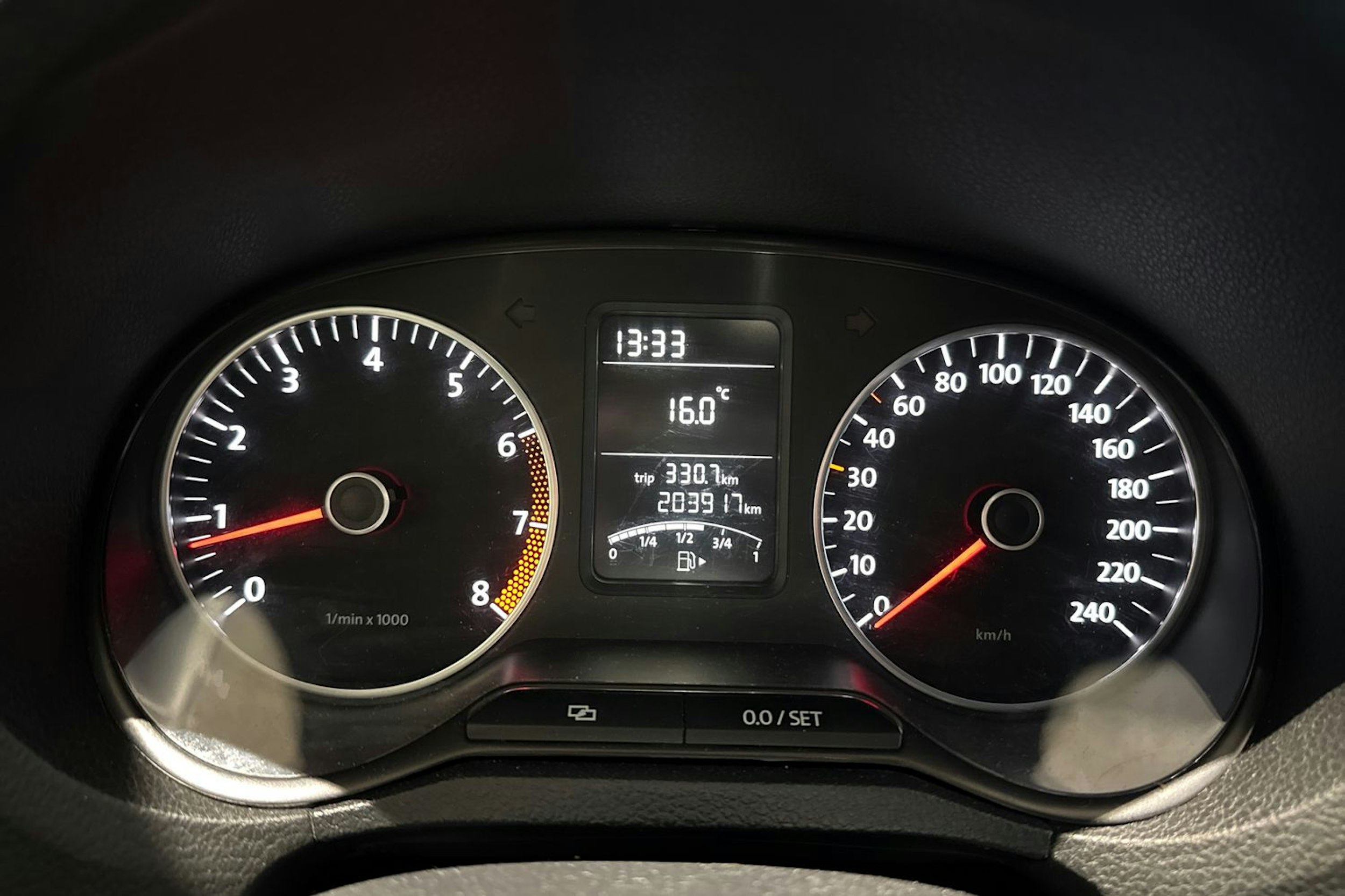 musta Volkswagen Polo 2012 kuva 17.