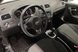 musta Volkswagen Polo 2012 kuva 7.