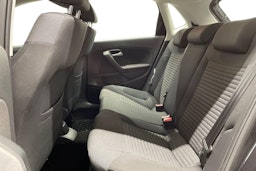 musta Volkswagen Polo 2012 kuva 10.