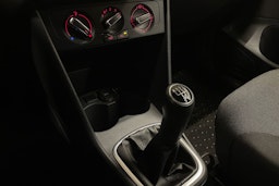 musta Volkswagen Polo 2012 kuva 17.