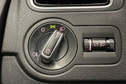 musta Volkswagen Polo 2012 kuva 18.