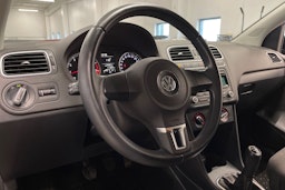 musta Volkswagen Polo 2012 kuva 20.