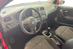punainen Volkswagen Polo 2012 kuva 6.