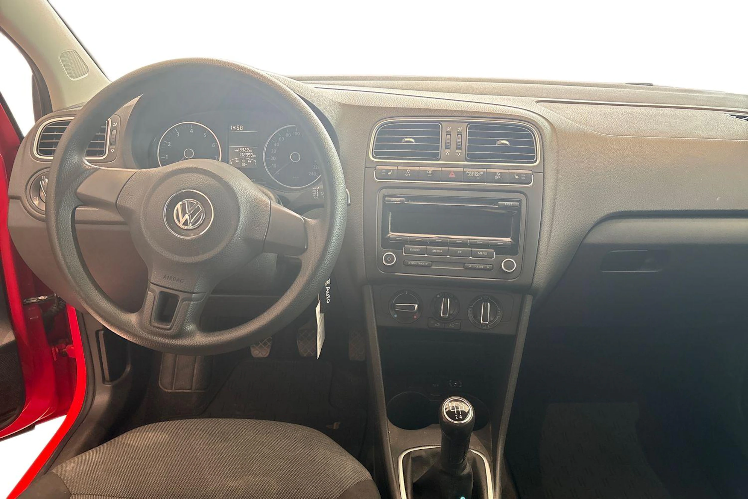 punainen Volkswagen Polo 2012 kuva 7.