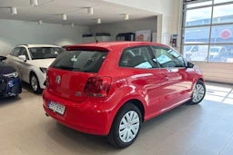 punainen Volkswagen Polo 2012 kuva 14.