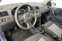 sininen Volkswagen Polo 2012 kuva 6.