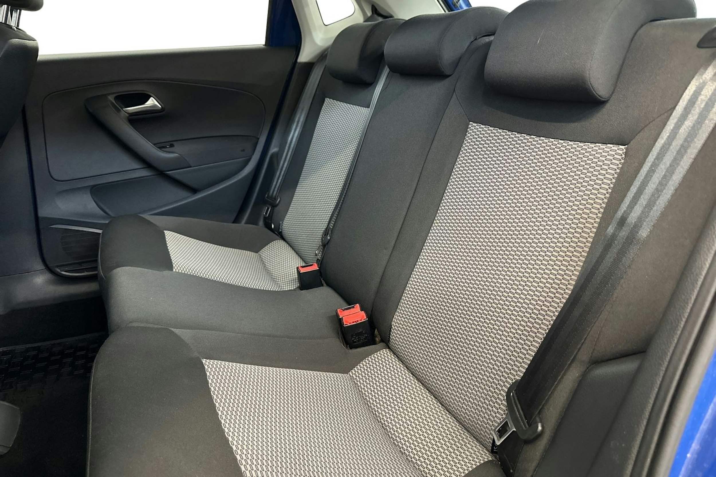 sininen Volkswagen Polo 2012 kuva 8.