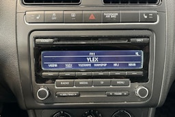 sininen Volkswagen Polo 2012 kuva 16.