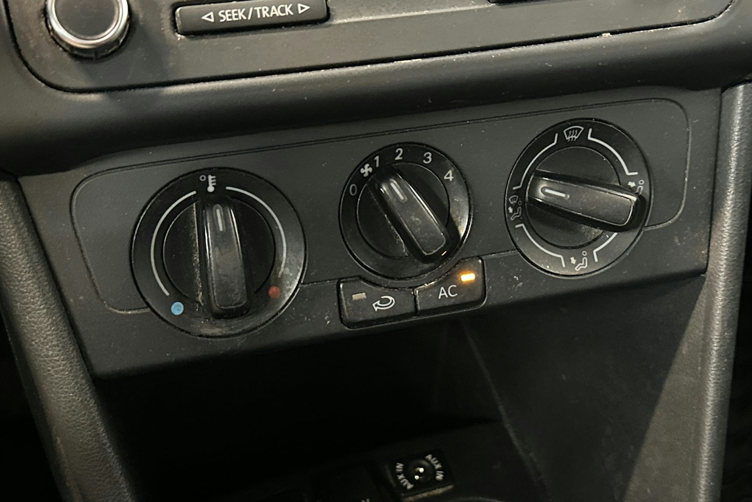 sininen Volkswagen Polo 2012 kuva 17.