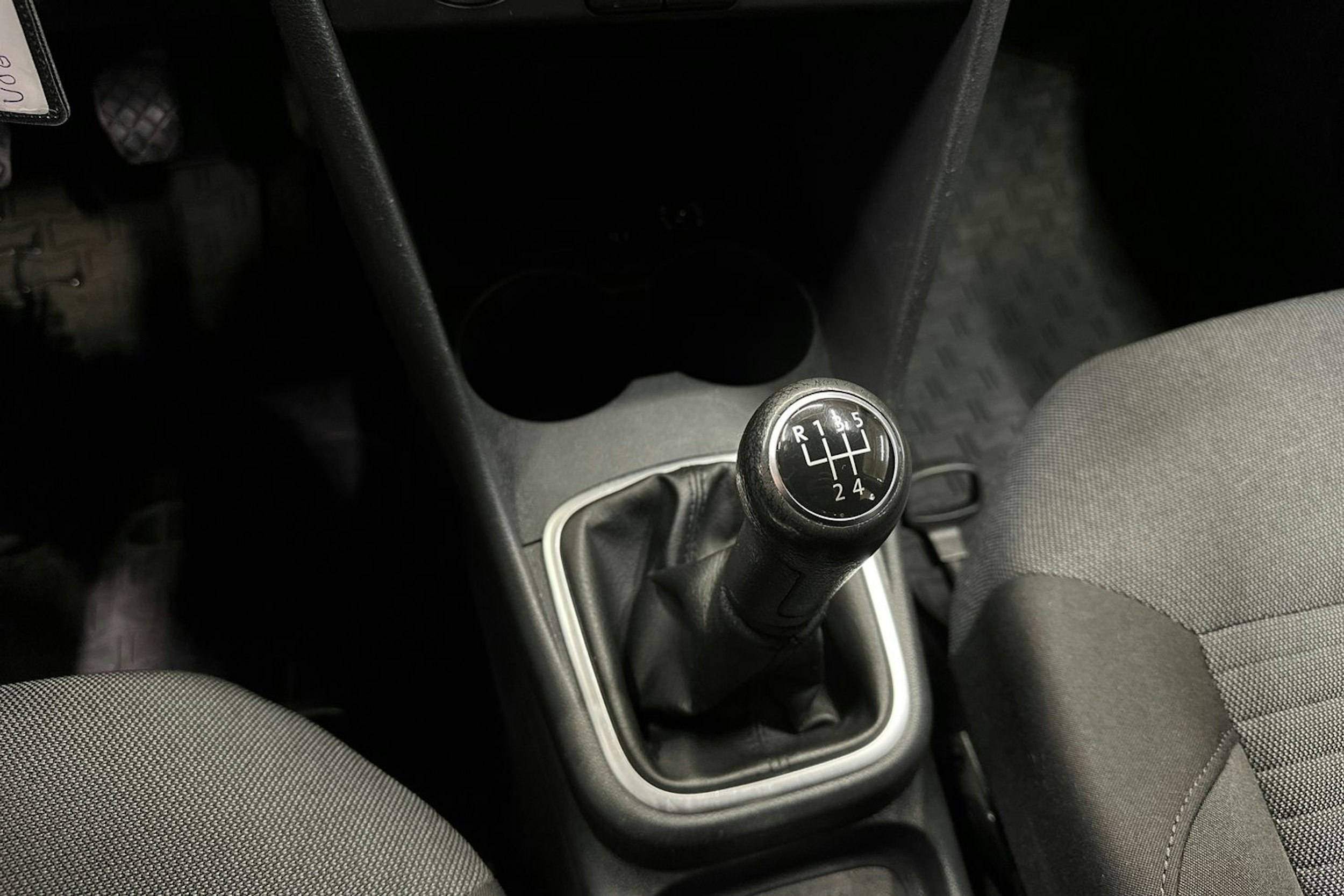 valkoinen Volkswagen Polo 2012 kuva 19.