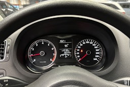 valkoinen Volkswagen Polo 2012 kuva 20.