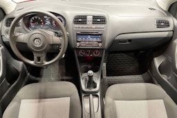 Punainen Volkswagen POLO 2012 kuva 9.