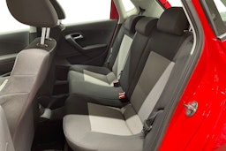 Punainen Volkswagen POLO 2012 kuva 10.