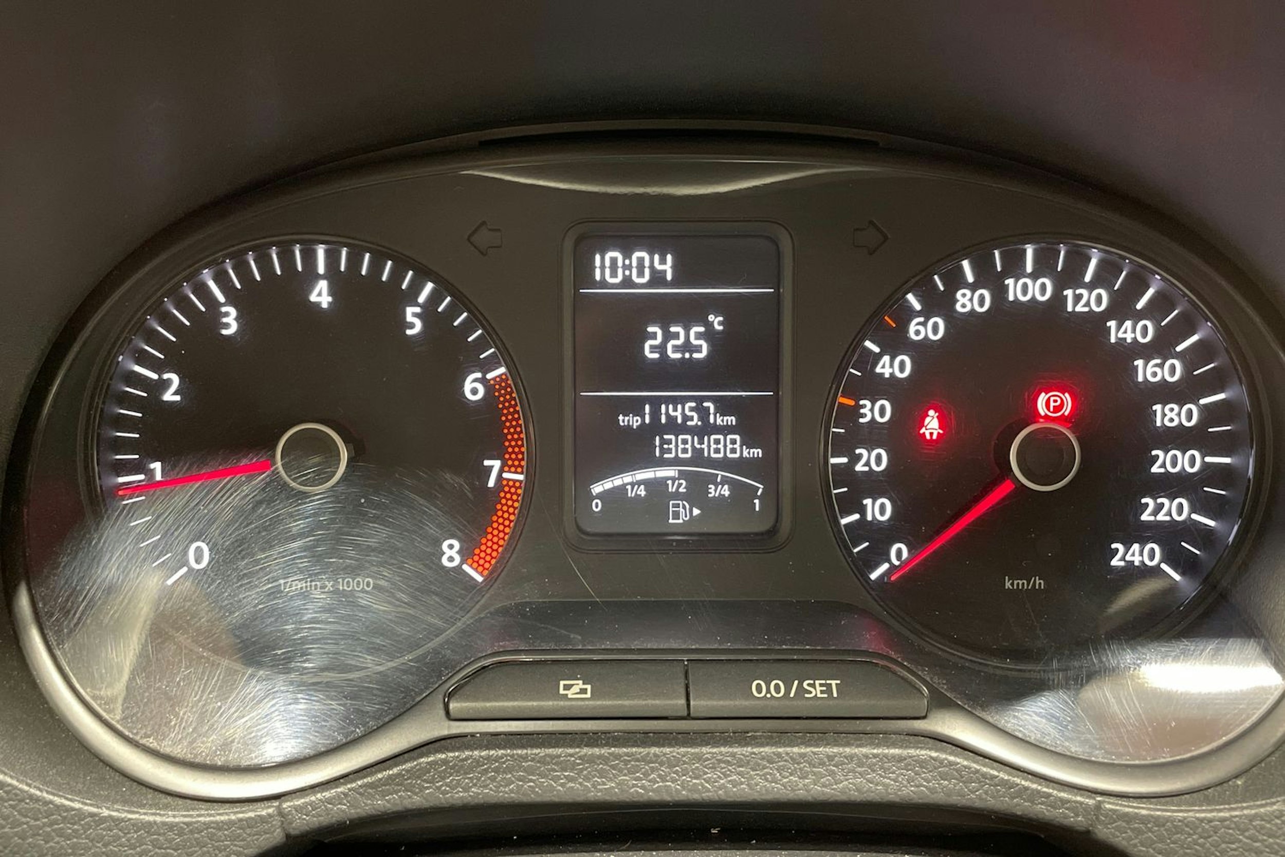 Punainen Volkswagen POLO 2012 kuva 14.