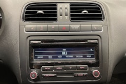 Punainen Volkswagen POLO 2012 kuva 15.