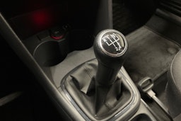 Punainen Volkswagen POLO 2012 kuva 17.
