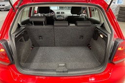 Punainen Volkswagen POLO 2012 kuva 23.