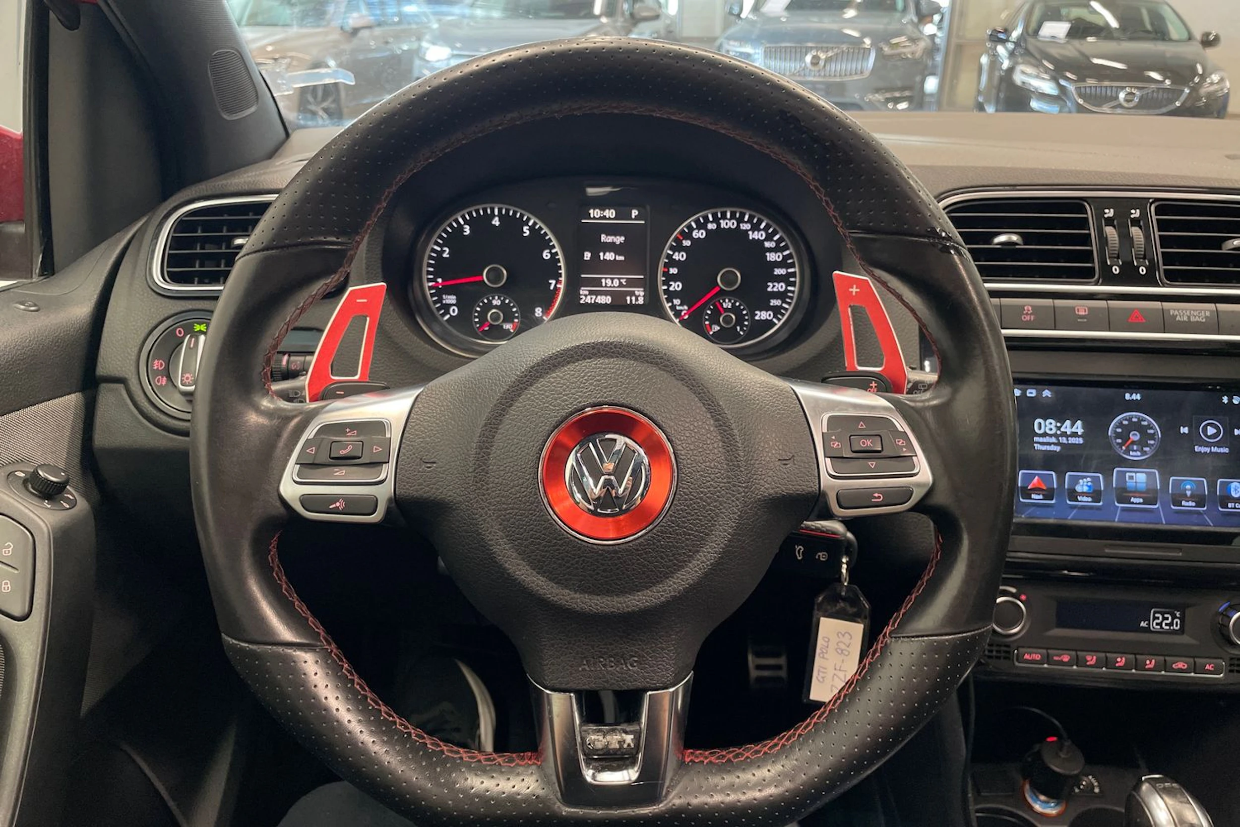 Punainen Volkswagen POLO 2012 kuva 15.