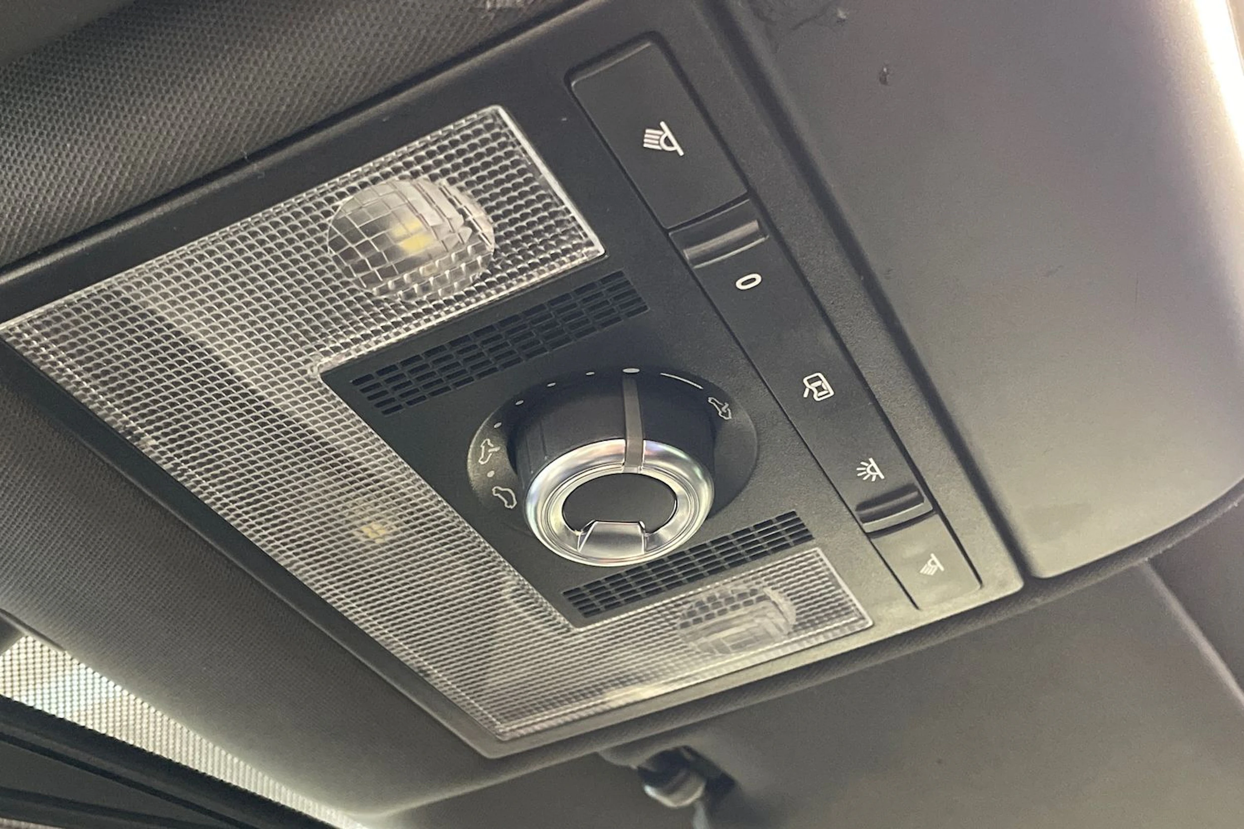 Punainen Volkswagen POLO 2012 kuva 25.