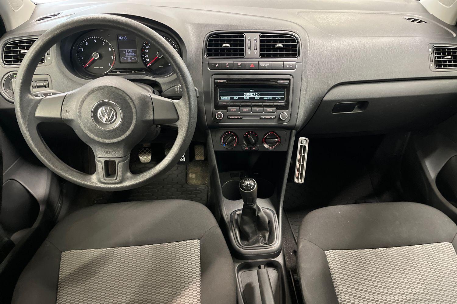 Volkswagen Polo 2013, photo 7/27
