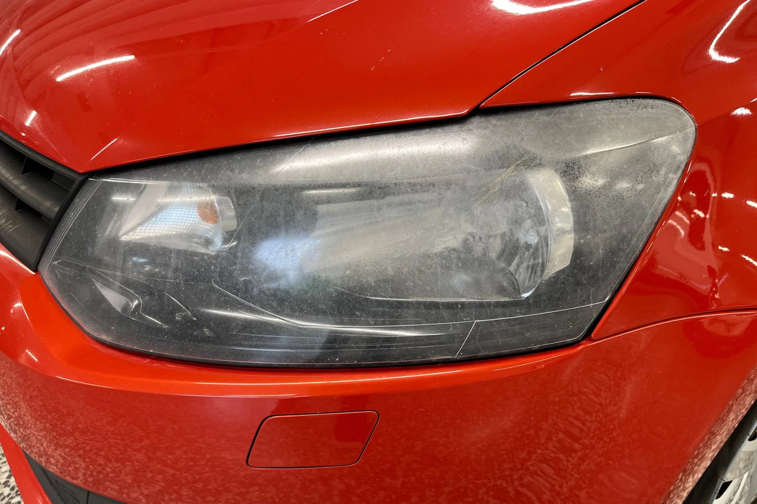 Oranssi Volkswagen POLO 2013 kuva 14.