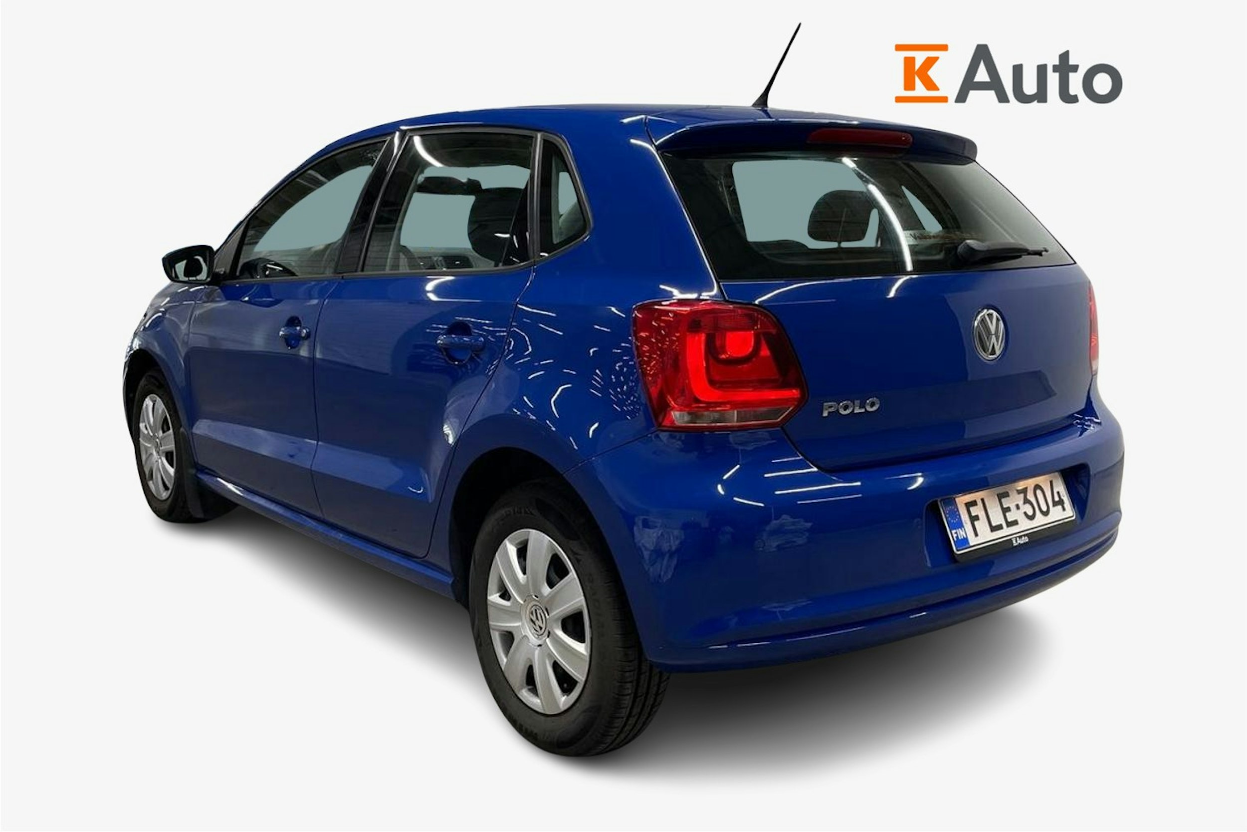 Sininen Volkswagen POLO 2014 kuva 2.
