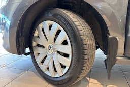Harmaa Volkswagen POLO 2013 kuva 10.