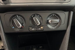 Harmaa Volkswagen POLO 2013 kuva 17.
