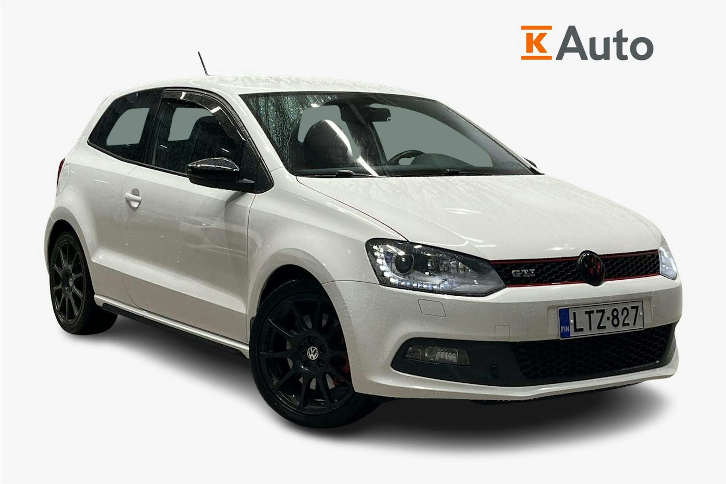 valkoinen Volkswagen Polo 2013 kuva 1.