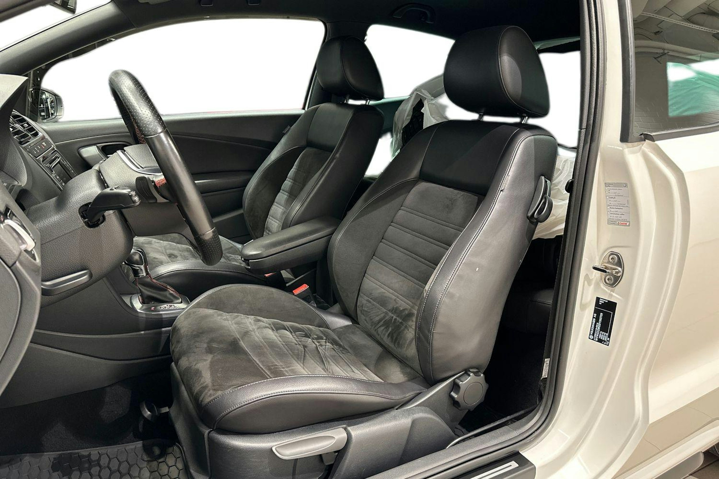 valkoinen Volkswagen Polo 2013 kuva 11.