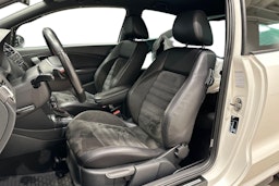 valkoinen Volkswagen Polo 2013 kuva 11.