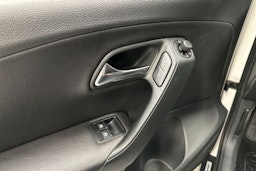 valkoinen Volkswagen Polo 2013 kuva 15.